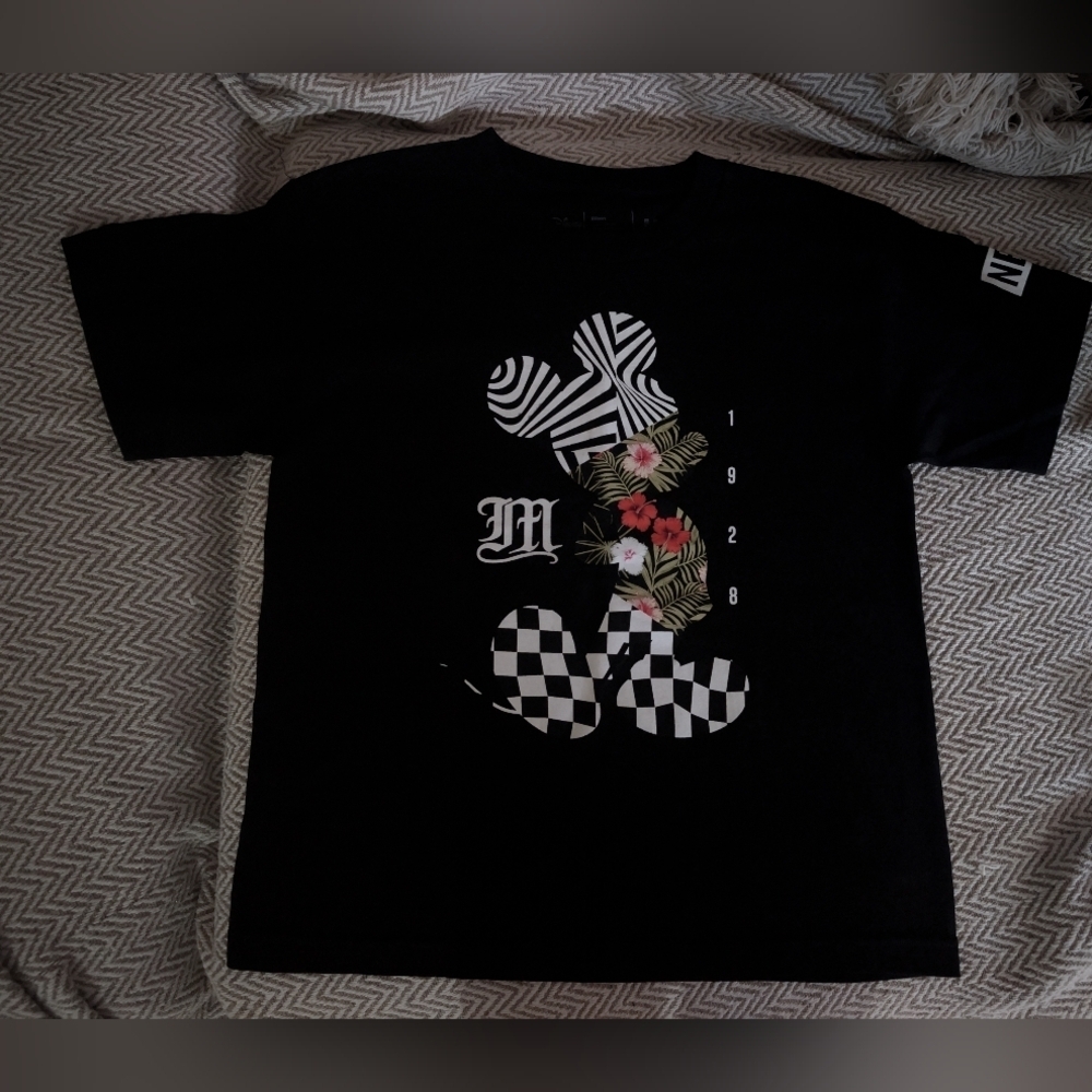 Neff Black Graphic Kids T-Shirt with Floral Design NwoT